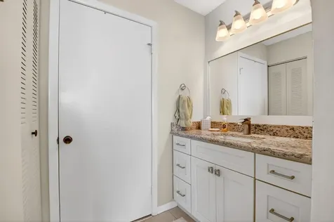 6 Farnworth Drive Boynton Beach FL 33426