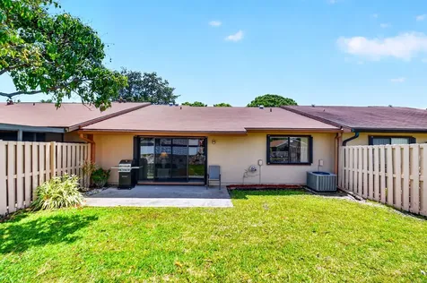 6 Farnworth Drive Boynton Beach FL 33426