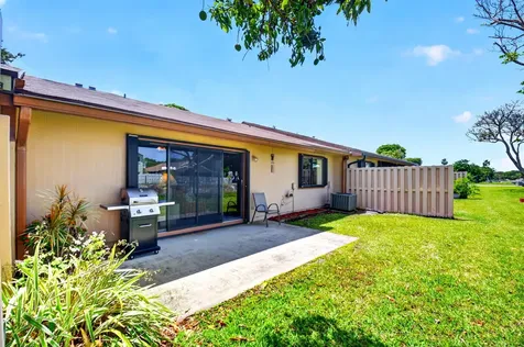 6 Farnworth Drive Boynton Beach FL 33426