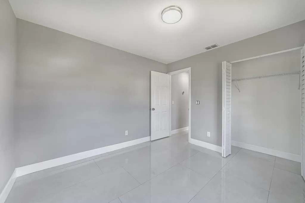 1809 SW Capehart Avenue Port St Lucie FL 34953