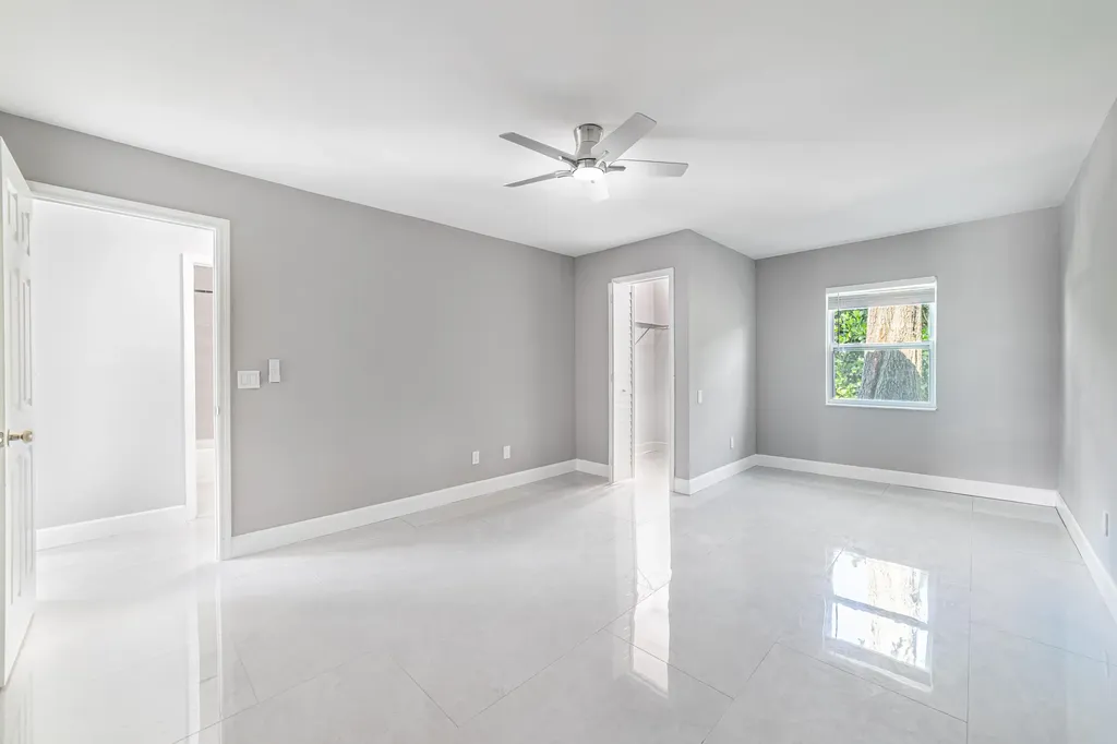 1809 SW Capehart Avenue Port St Lucie FL 34953