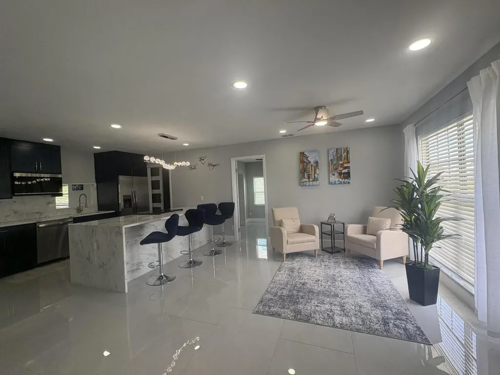 1809 SW Capehart Avenue Port St Lucie FL 34953