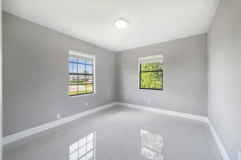 1809 SW Capehart Avenue Port St Lucie FL 34953