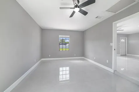 1809 SW Capehart Avenue Port St Lucie FL 34953