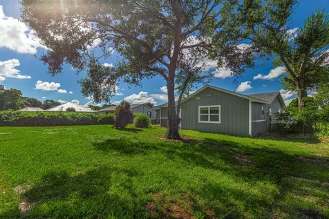 1809 SW Capehart Avenue Port St Lucie FL 34953