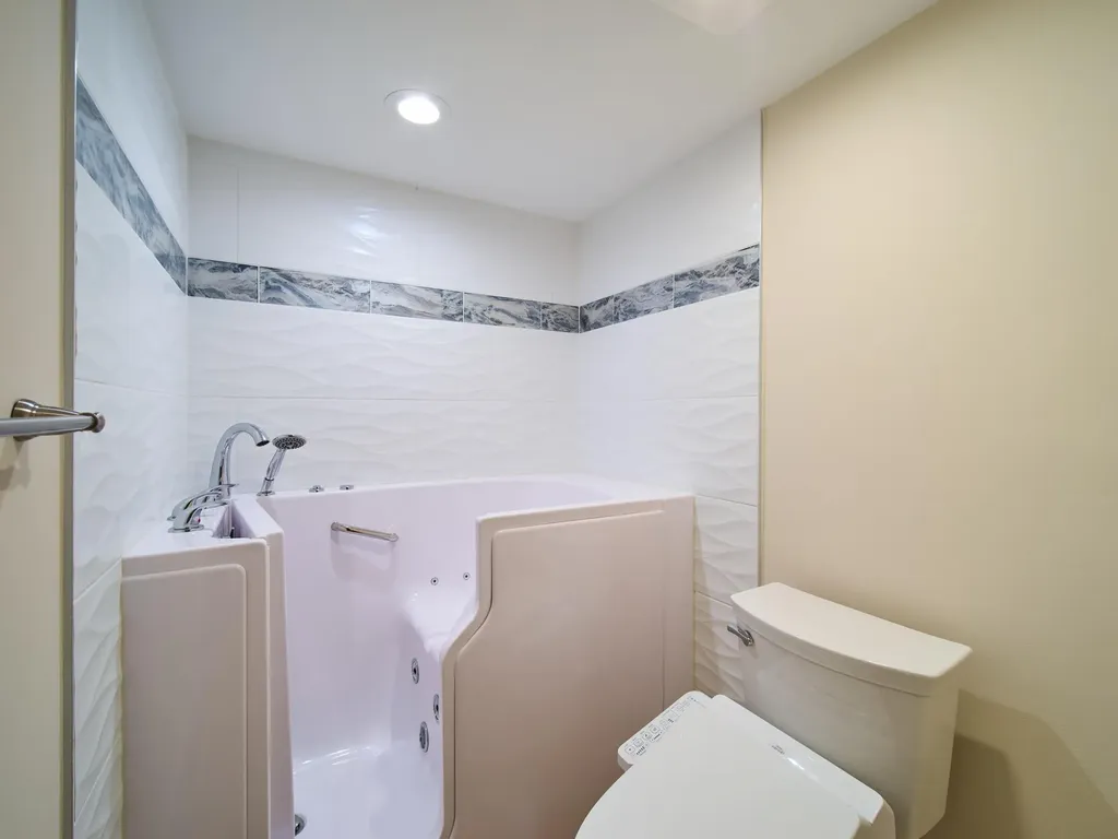 1101 Pinecrest Circle Jupiter FL 33458