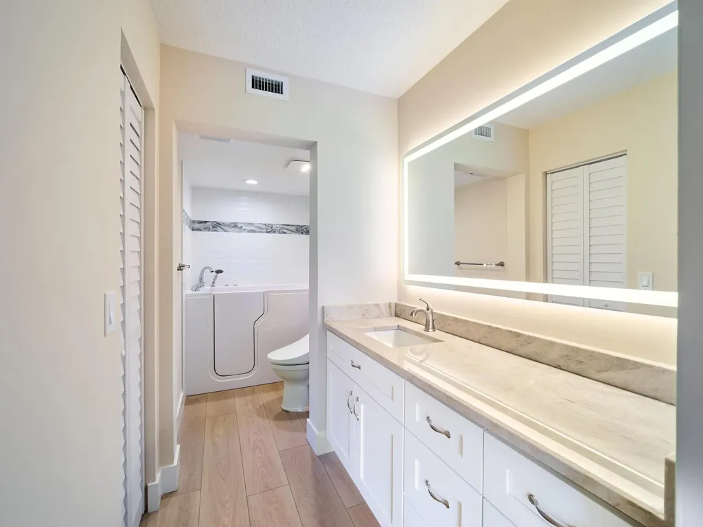 1101 Pinecrest Circle Jupiter FL 33458