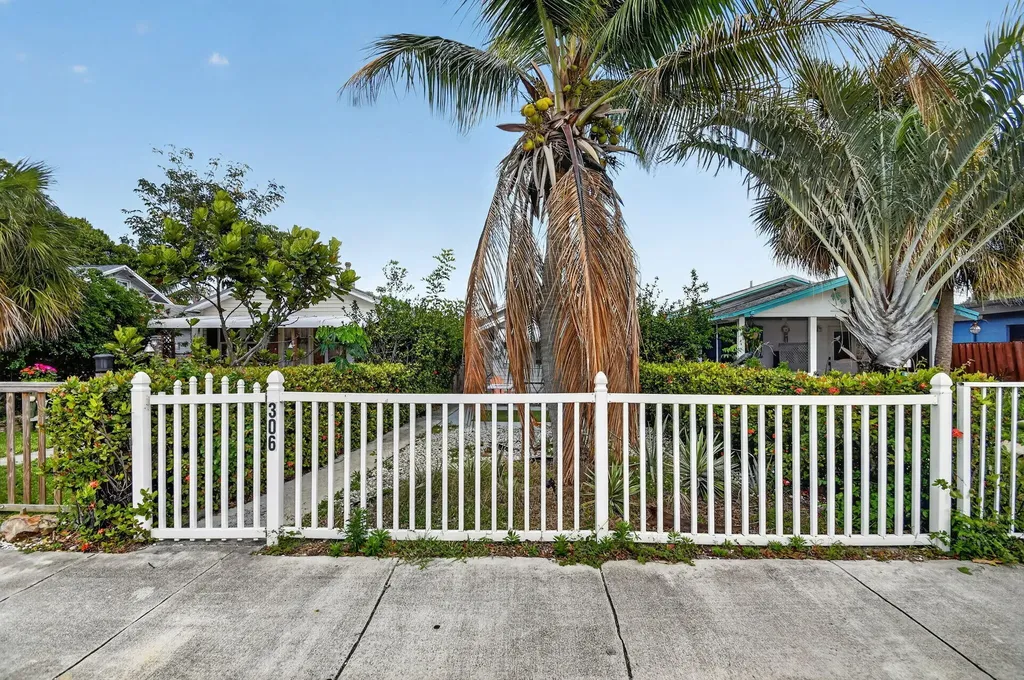 306 N J Street Lake Worth Beach FL 33460