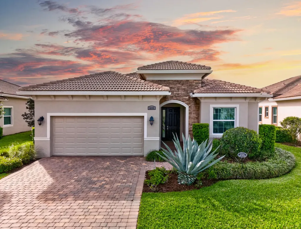 8695 SW Carrara Way Port St Lucie FL 34987