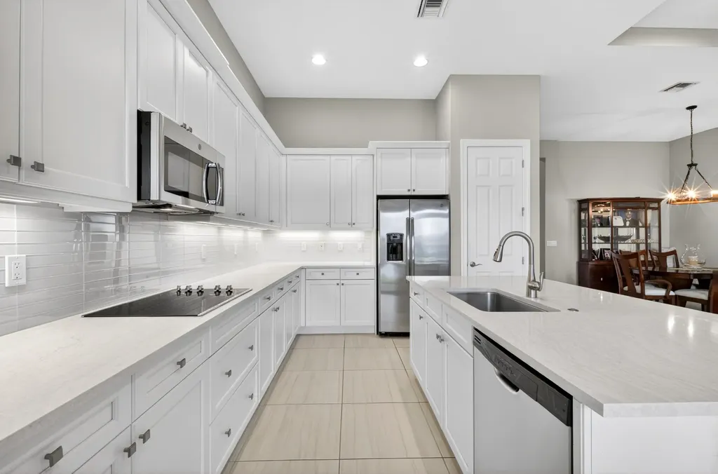 8695 SW Carrara Way Port St Lucie FL 34987