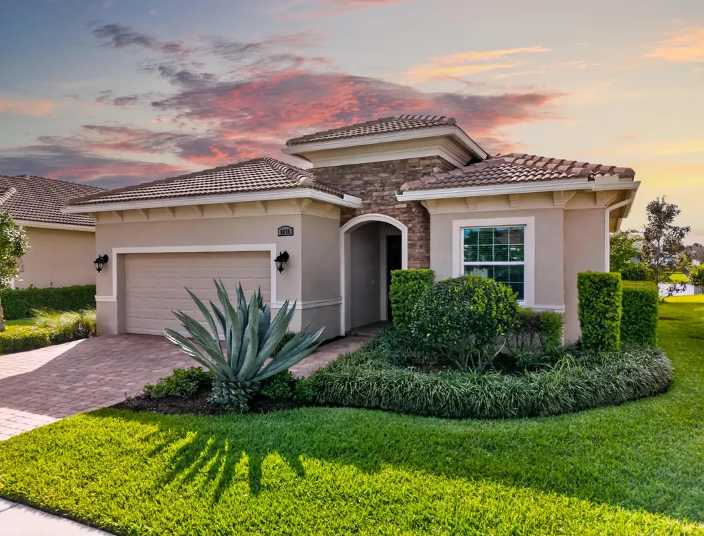 8695 SW Carrara Way Port St Lucie FL 34987