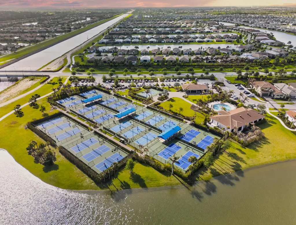 8695 SW Carrara Way Port St Lucie FL 34987