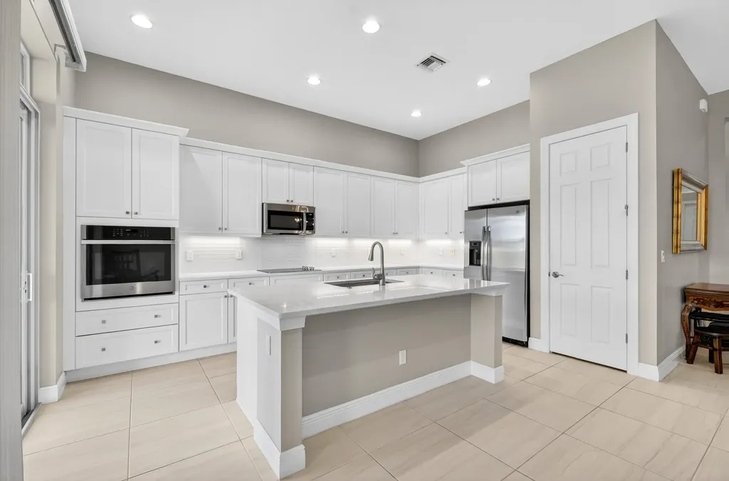 8695 SW Carrara Way Port St Lucie FL 34987