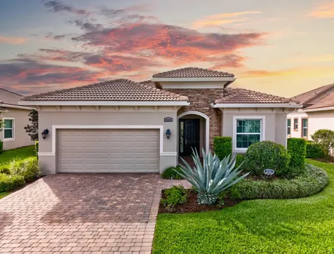 8695 SW Carrara Way Port St Lucie FL 34987