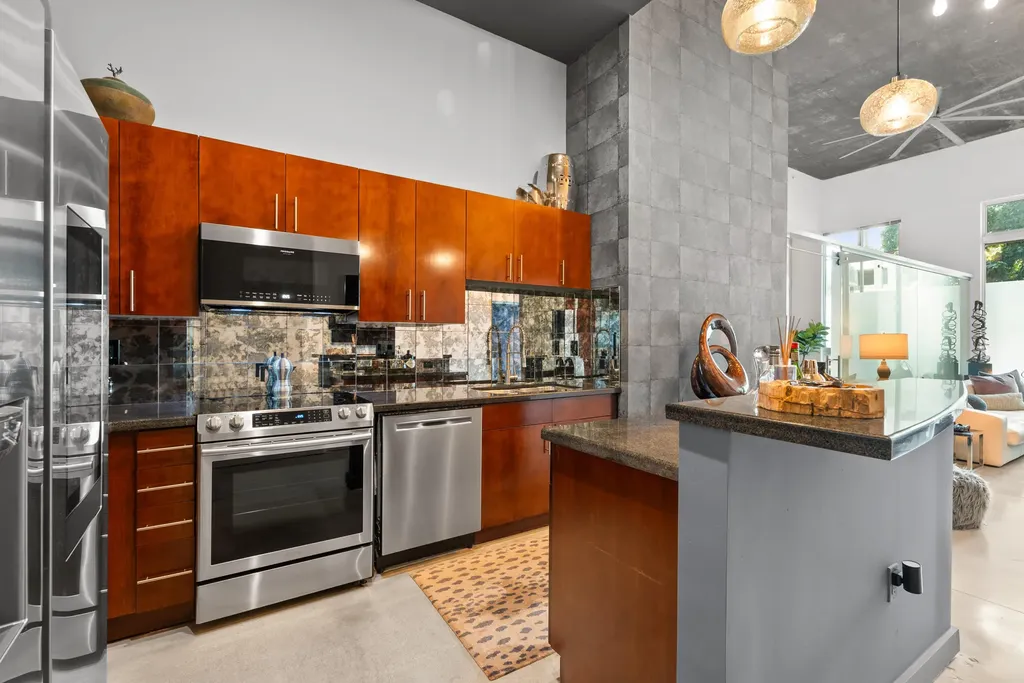 300 S Australian Avenue West Palm Beach FL 33401