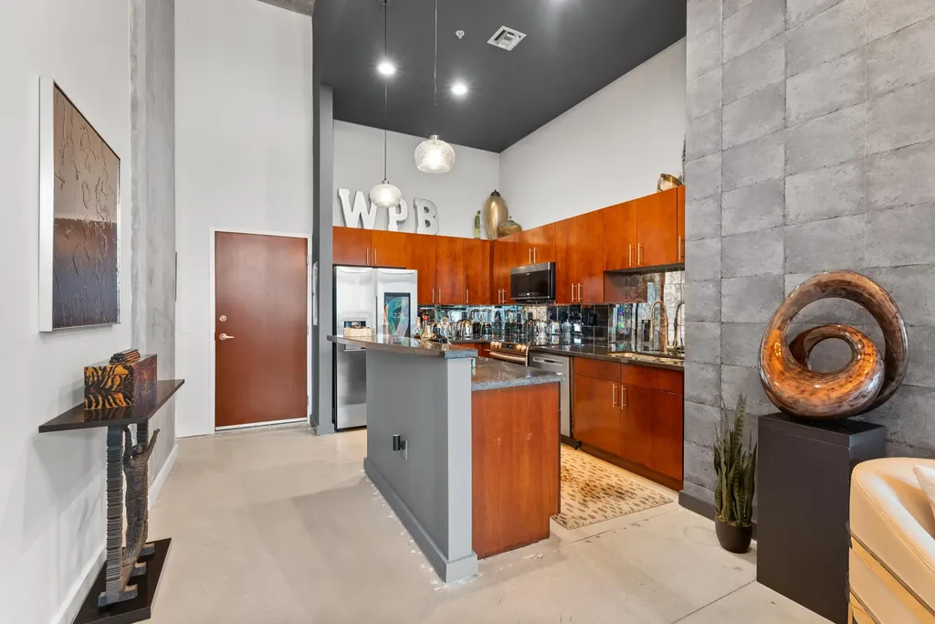 300 S Australian Avenue West Palm Beach FL 33401