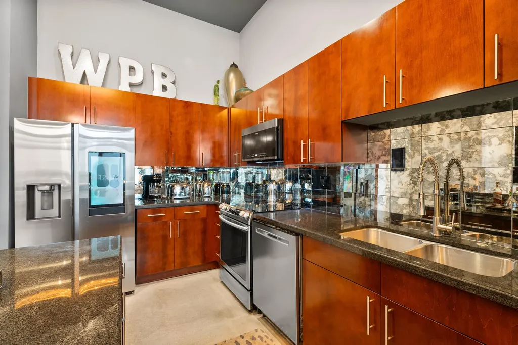 300 S Australian Avenue West Palm Beach FL 33401