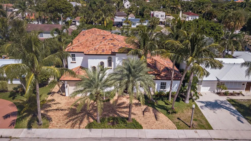 141 Gregory Place West Palm Beach FL 33405