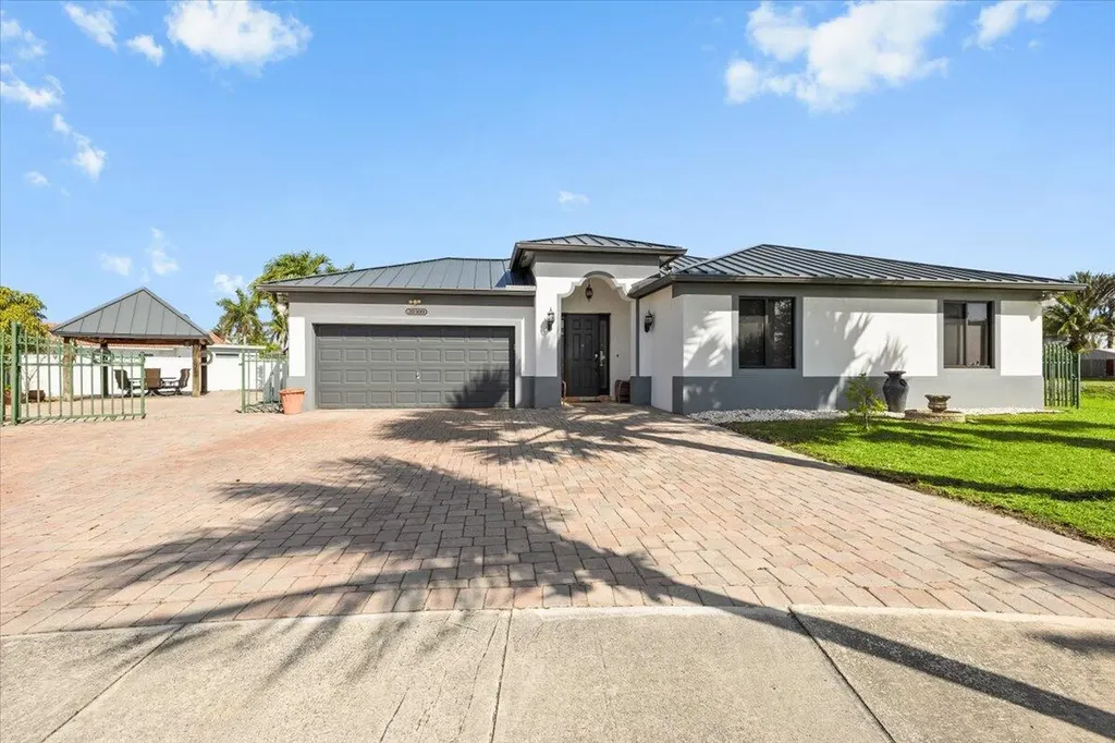 20300 SW 129th Place Miami FL 33177