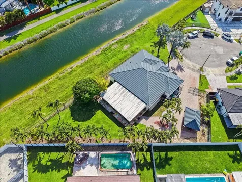 20300 SW 129th Place Miami FL 33177