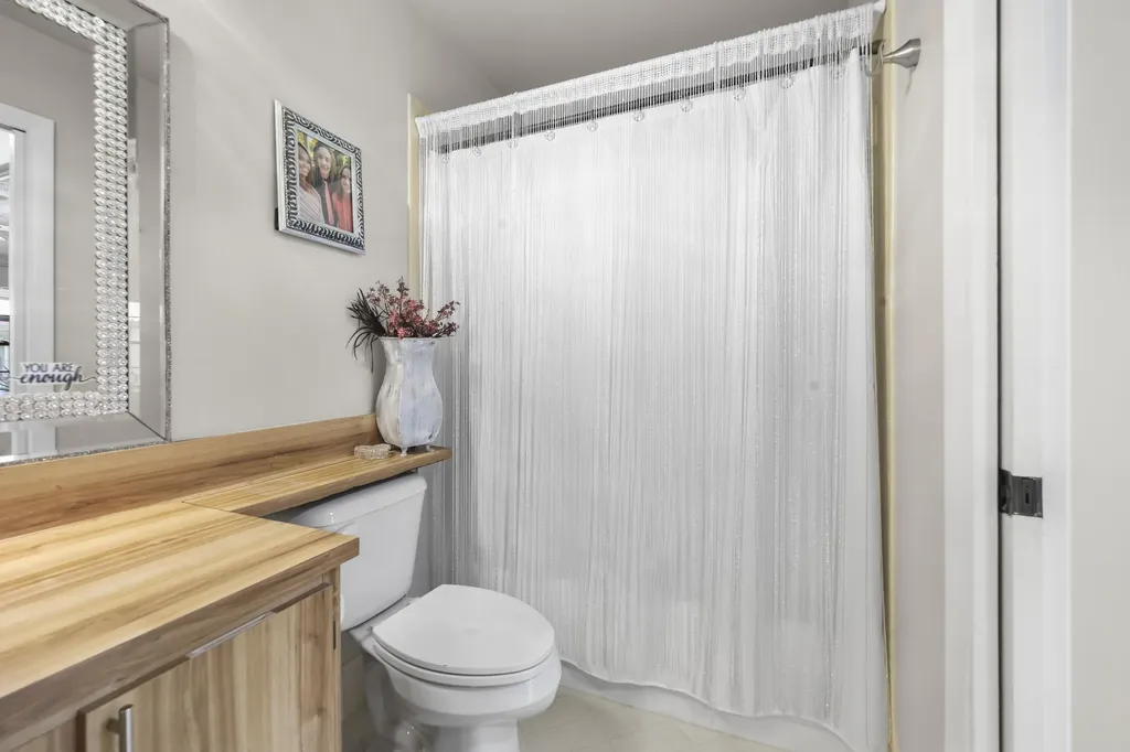 39 Bethesda Park Circle Boynton Beach FL 33435