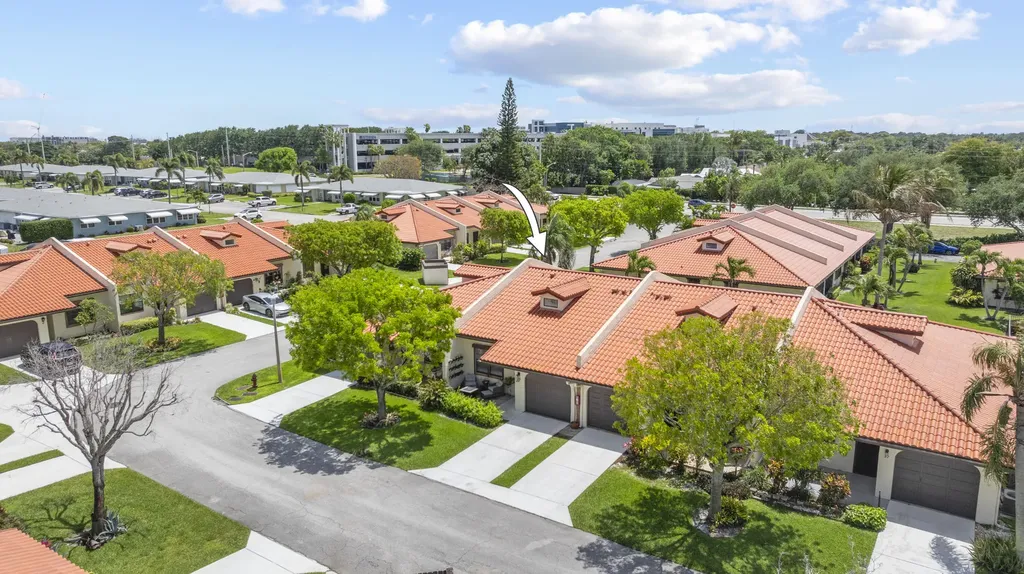 39 Bethesda Park Circle Boynton Beach FL 33435