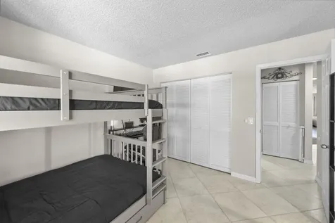 39 Bethesda Park Circle Boynton Beach FL 33435