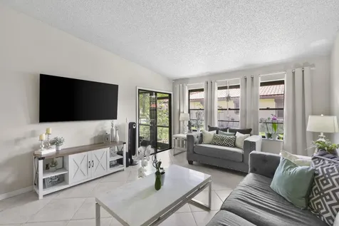 39 Bethesda Park Circle Boynton Beach FL 33435
