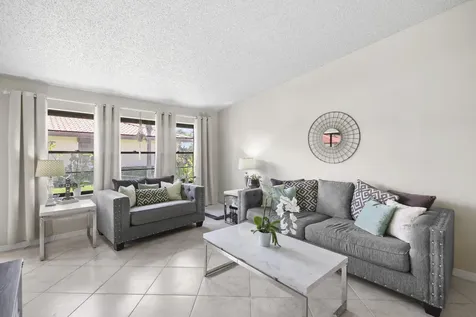 39 Bethesda Park Circle Boynton Beach FL 33435
