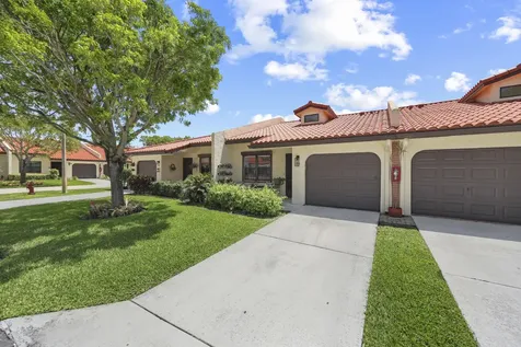 39 Bethesda Park Circle Boynton Beach FL 33435