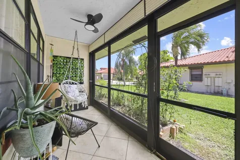 39 Bethesda Park Circle Boynton Beach FL 33435