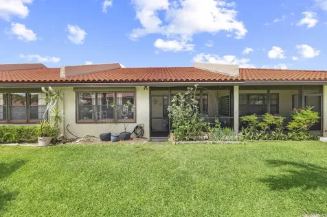 39 Bethesda Park Circle Boynton Beach FL 33435