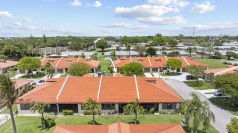 39 Bethesda Park Circle Boynton Beach FL 33435