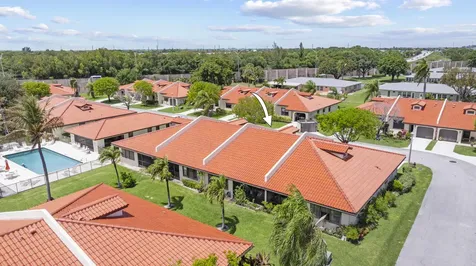 39 Bethesda Park Circle Boynton Beach FL 33435