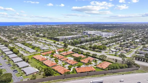 39 Bethesda Park Circle Boynton Beach FL 33435