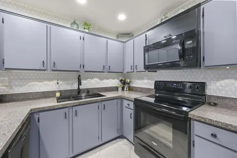 39 Bethesda Park Circle Boynton Beach FL 33435