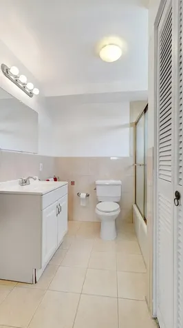 427 Golden Isle Drive Hallandale Beach FL 33009