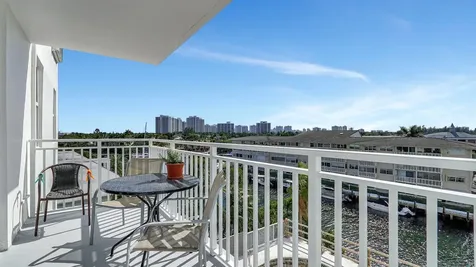 427 Golden Isle Drive Hallandale Beach FL 33009