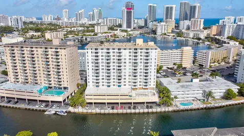 427 Golden Isle Drive Hallandale Beach FL 33009