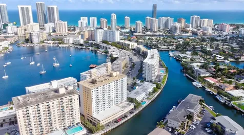 427 Golden Isle Drive Hallandale Beach FL 33009