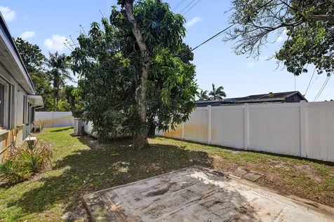 2320 NW 191st Terrace Miami Gardens FL 33056