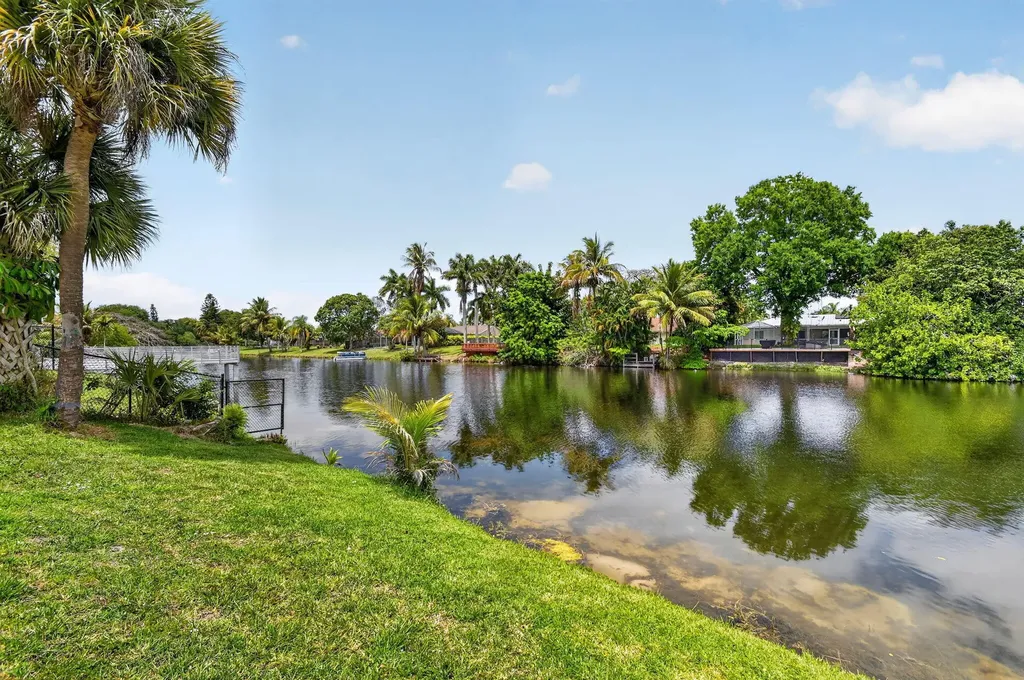 1262 Essex Drive Wellington FL 33414