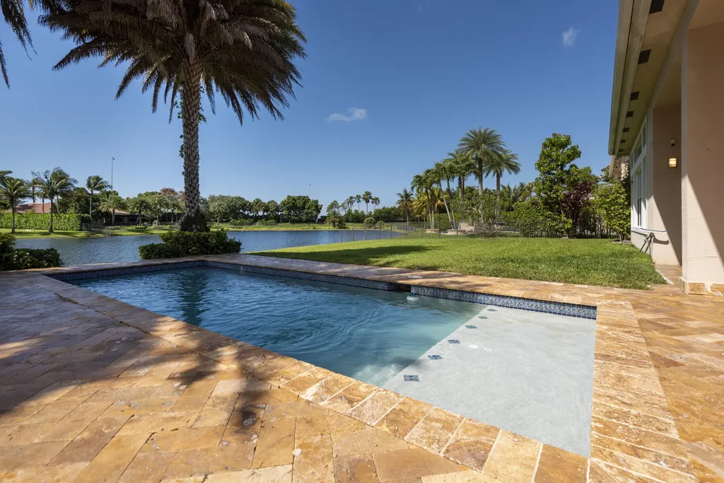 15234 SW 40th Street Davie FL 33331
