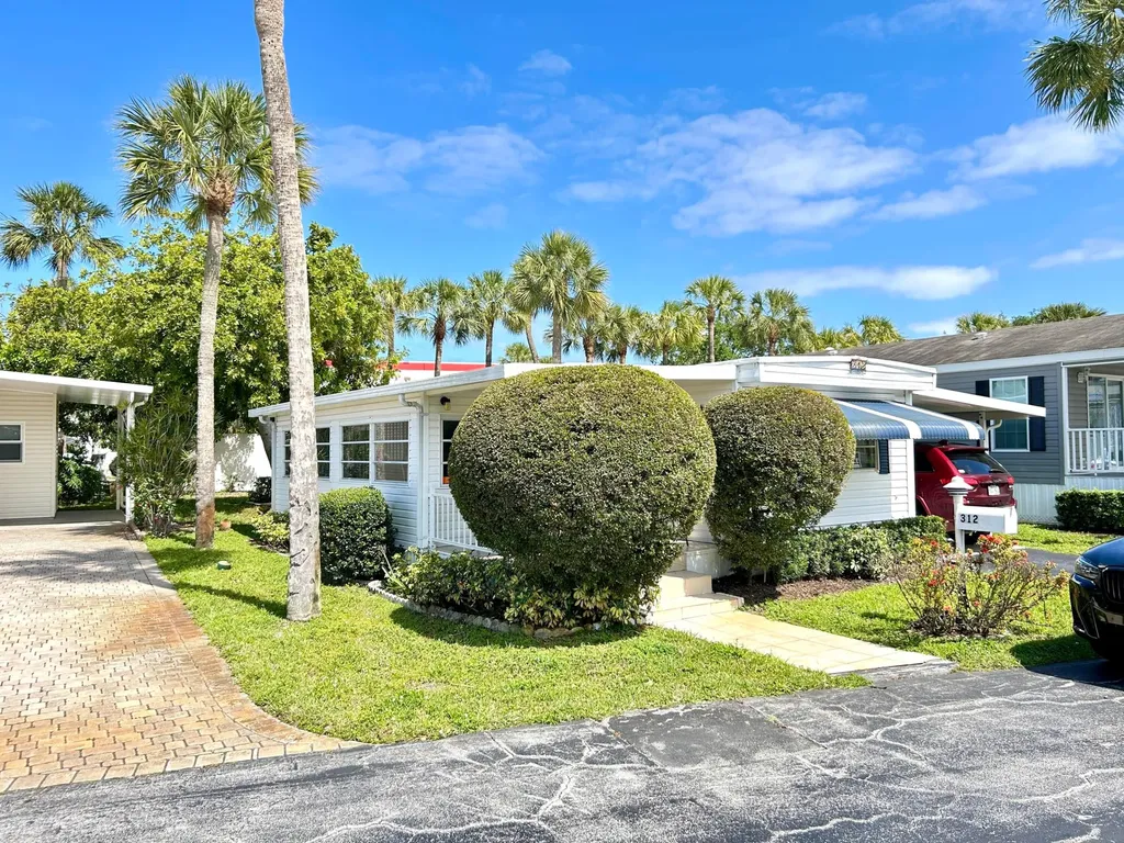 312 Hibiscus Drive Deerfield Beach FL 33442
