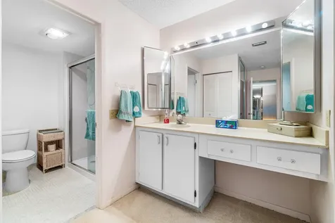 8320 Casa Del Lago Boca Raton FL 33433