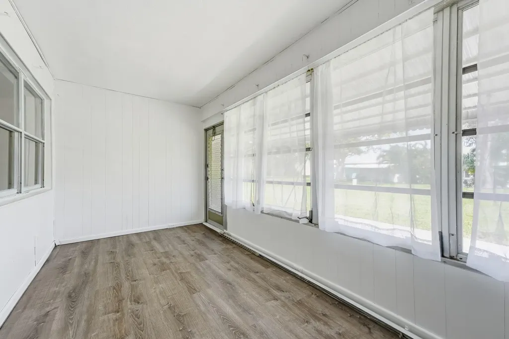 355 Main Boulevard Boynton Beach FL 33435