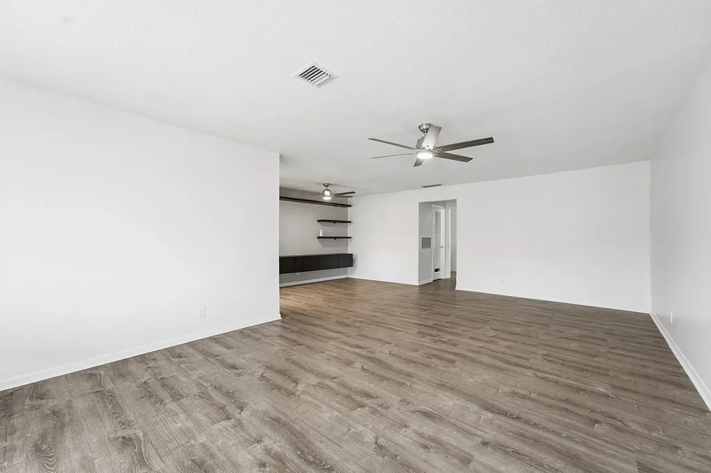 355 Main Boulevard Boynton Beach FL 33435