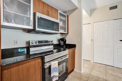 804 E Windward Way Lantana FL 33462