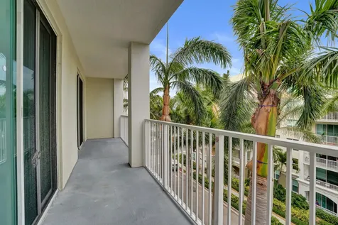 804 E Windward Way Lantana FL 33462