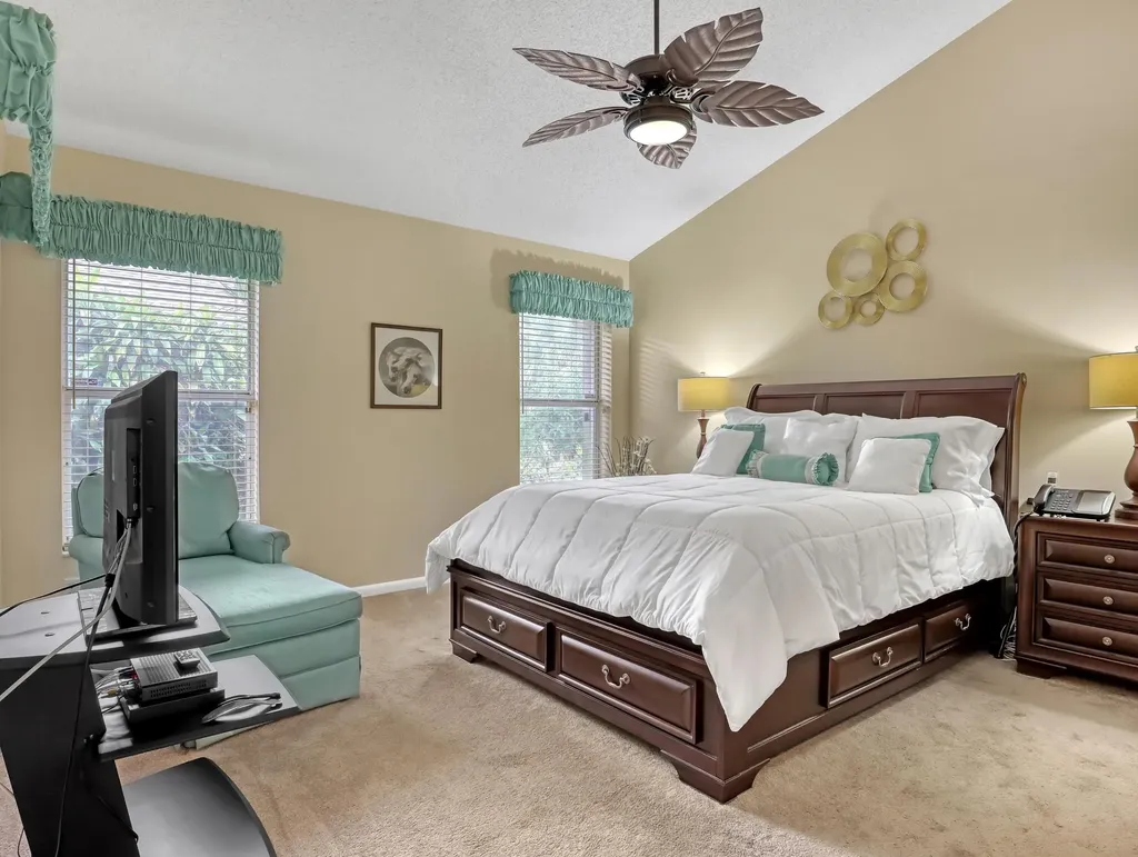 712 Golf Court Delray Beach FL 33445